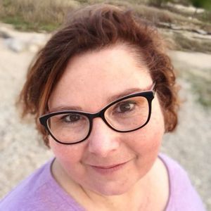 Meet your Posher, April